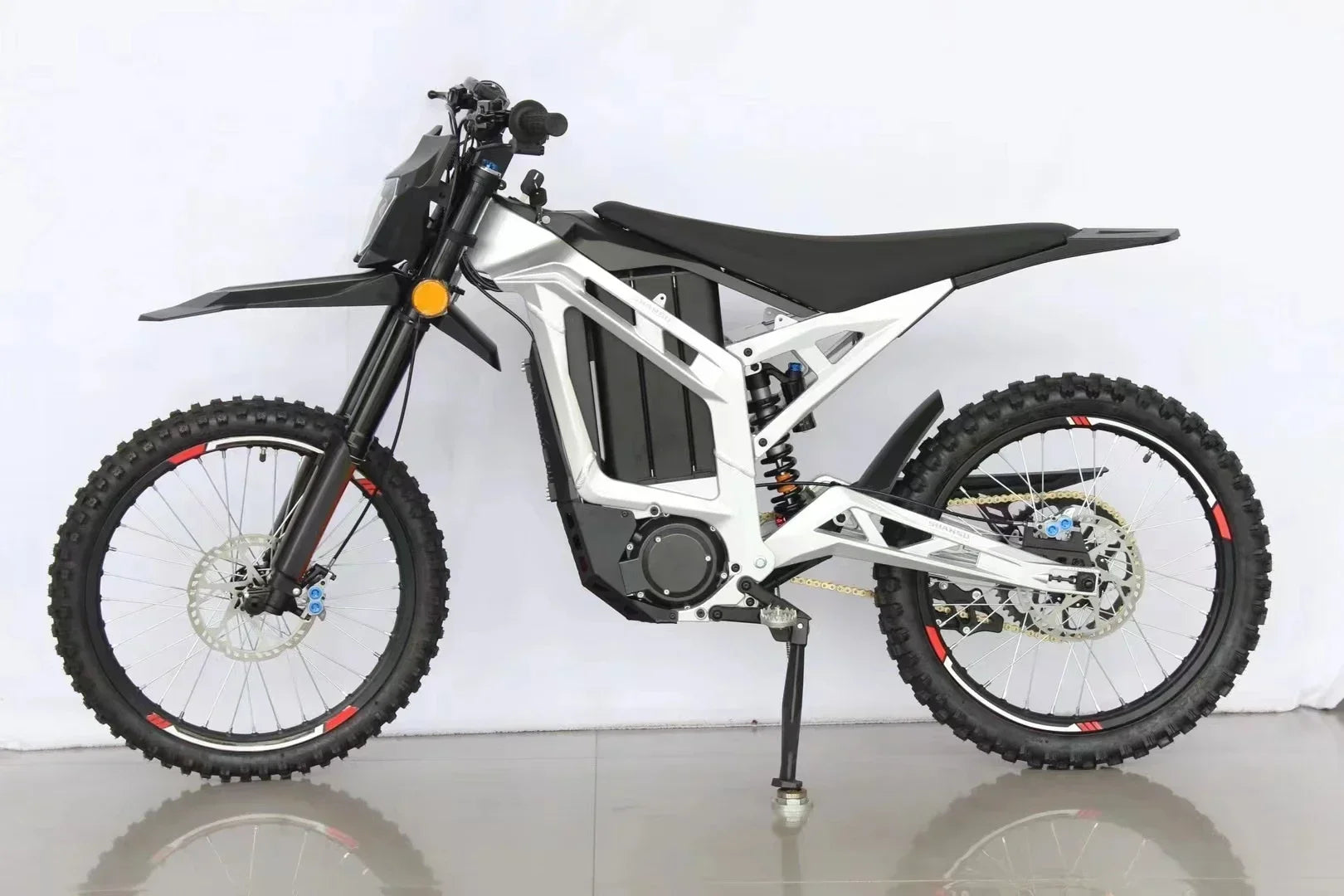 Don’t miss out on this revolutionary off-road vehicle. The 8000W High Power Motor 60V Electric Dirt Bike combines speed, durability, and eco-friendliness into one unbeatable package. Order now and experience the future of electric biking.